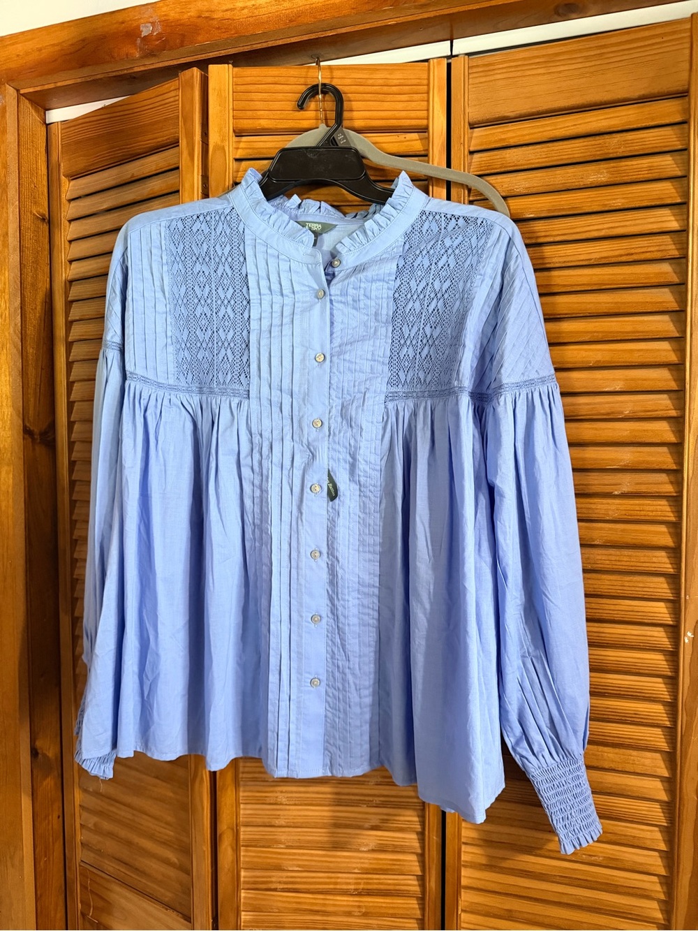 4X-NWT- Terra & Sky Light Blue Lace-Yoke Button Front Blouse